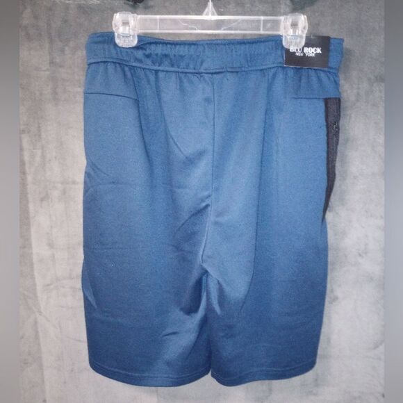 Blu Rock Sweat Shorts With Zip Pocket Size Large NWT - Picture 4 of 4